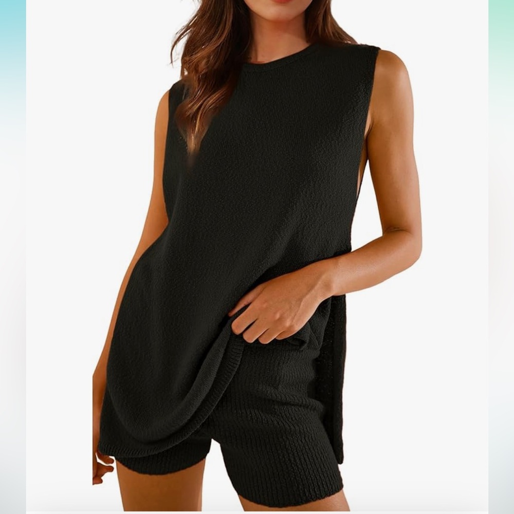 BNWT 2 piece knit beach/vacation/lounge set